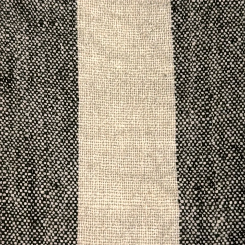 NWT Smith & Harken 100% Linen Table Runner 18” x 60” Black Cream Oeko-Tex NEW